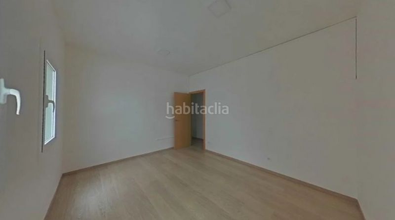 Foto f985925f-4784-4a7c-a300-8db6e94d3b16. Pis a de picañol 48 a Creu Alta Sabadell