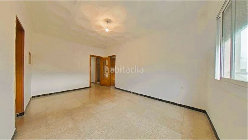 Foto 028bf391-f2d8-45ed-98be-42fe2c660d77. Pis a de terrassa 450 a Can Rull Sabadell