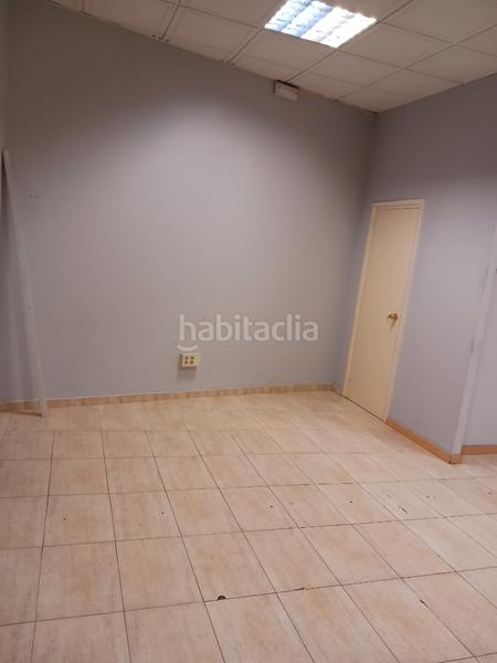 Foto 63a8bfcd-0e6d-4348-86d7-2a6acaaaa7bb. Lloguer local comercial a El Perchel Ciudad Real