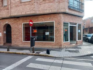 Location Local commercial  Calle del refugio. Calle refugio