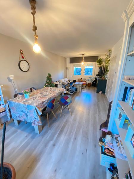 Foto cd9a7316-846c-4b9f-b1e2-dec86436df6c. Casa amb aparcament a Los Rosales Ciudad Real