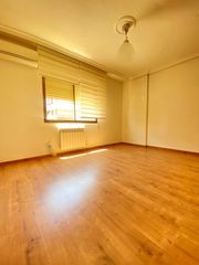 Lloguer Pis  Calle de los hidalgos 5. Piso solo para estudiantes ubicación inmejorable