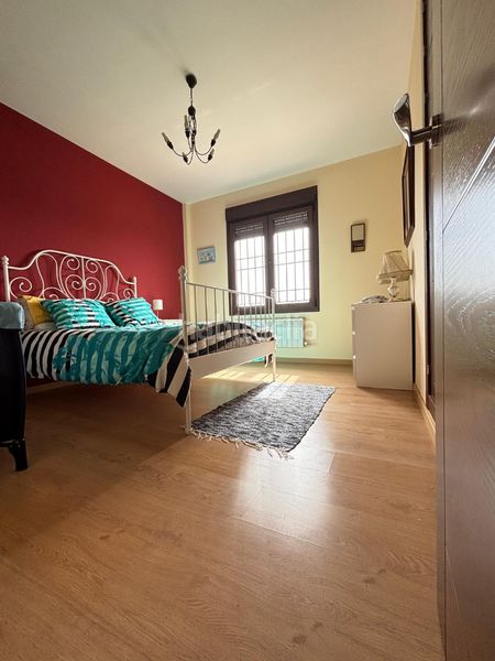 Foto e5c9ae71-cd8b-47c2-9448-3e57c10d8cfe. Casa a Ciudad Jardín Ciudad Real
