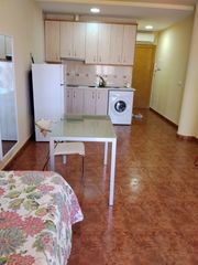 Miete Studiowohnung  Calle juan de ávila. Alquiler estudio en juan de avila