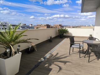Miete Etagenwohnung  Calle alvar gómez. Alquiler impresionante piso en la zona hospital