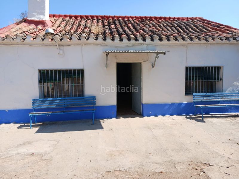 Foto f8ffce2b-8efd-4266-a6a4-255bf18c08a5. Masia a La Guija Ciudad Real