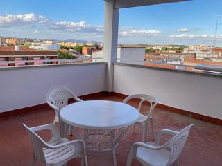 Lloguer Àtic  Calle de toledo. Estudiantes!! piso en calle toledo con calefacción incluida
