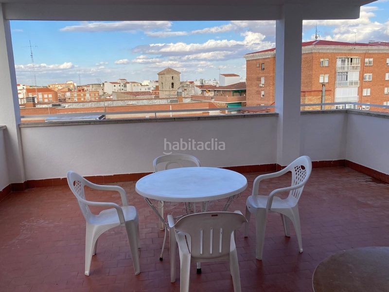 Foto 0366aec1-b467-43b9-b9fd-e72fd6a67321. Rent penthouse in El Perchel Ciudad Real