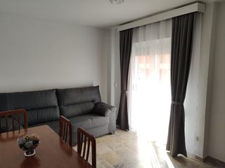 Miete Etagenwohnung  Calle de pedrera baja. Alquiler piso zona comandancia