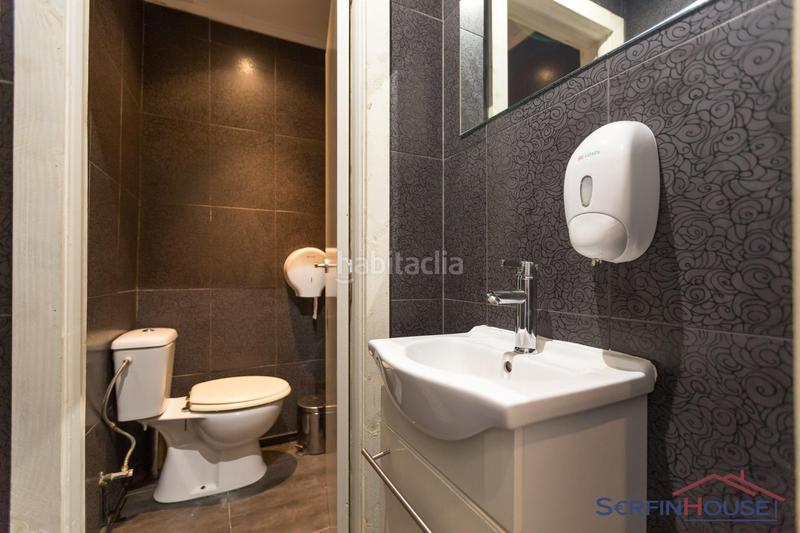 Foto 2c85151a-2e15-4952-b1d0-cc5561c7d7c4. Local comercial en calle alfonso xii 18 incomparable local ! en Santoña