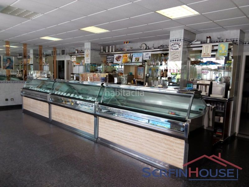 Foto b062be45-df89-428c-a53f-26937ef54fc6. Local comercial en avenida libertad 46 en Zona Playa Laredo