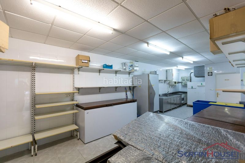 Foto c893dd28-4e60-4d20-85ea-de7964e993ab. Local comercial en avenida libertad 46 en Zona Playa Laredo