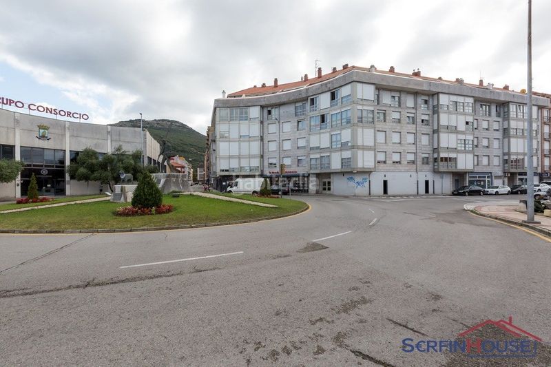 Foto 92b541fb-b6b3-4b32-80bb-5777fb5c2064. Local comercial a calle eguilior 1 a Santoña