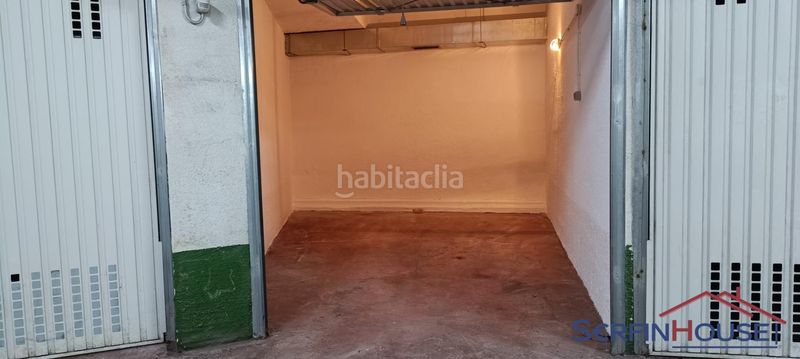 Foto 54554afe-faf2-46ae-8718-067db013d844. Aparcament cotxe a calle aro 2 a Santoña