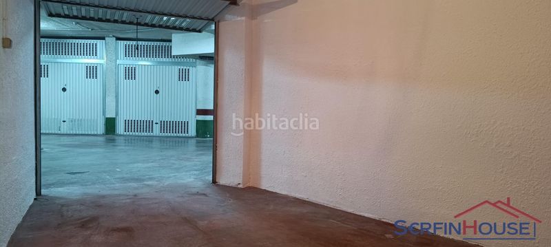 Foto a124872a-a2f6-4bba-bd80-f7cef9ce7401. Aparcament cotxe a calle aro 2 a Santoña