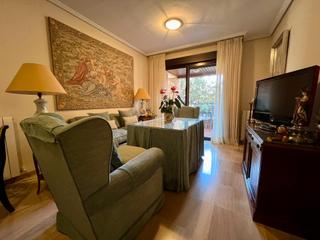 Pis  Calle bailarina anna paulova. Vivienda en el tablero con piscina!!