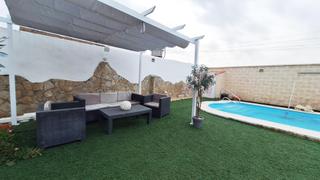 Maison à Almodóvar del Río. Espectacular casa en barriada de los mochos, córdoba!!