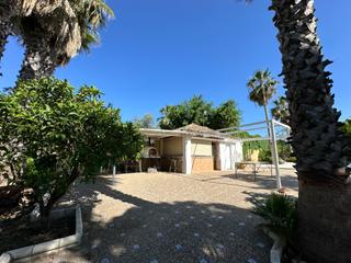Maison à Carlota (La). Chalet  hipotecable ubicada en los algarbles,la carlota  cordoba
