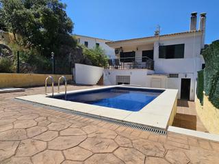 Maison jumele  Avenida 14029. Casa en las jaras !!