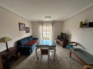Piso en Santa Rosa - Valdeolleros. Piso vpo en santa rosa, con cochera y trastero incluidos!!