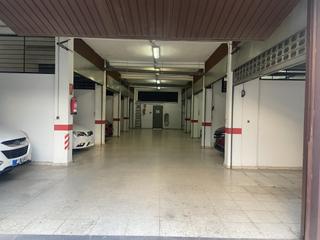 Parking voiture  Calle escritor gregorio alfaro. Plaza de garaje en levante con amplio trastero!!