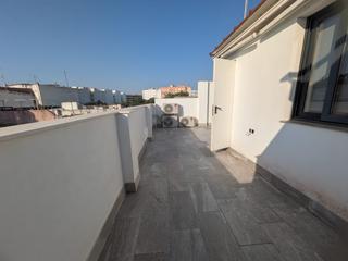 Casa a Ollerías - San Cayetano. Casa en san cayetano con patio, azotea y garaje !!