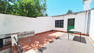 Casa a Fernán - Núñez. Bonita casa con patio delantero en fernannuñez!!