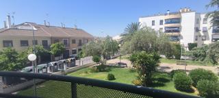 Pis a Poniente-Norte - Miralbaida - Parque Azahara. Amplio piso con terraza, cochera y trastero en miralbaida