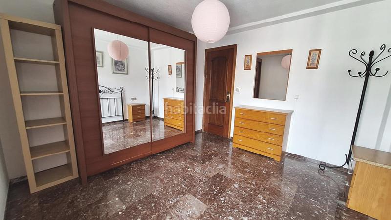 Foto 23713a32-5a9a-46d2-9c48-ea2380d4776f. Piso luminoso piso con ascensor, terraza y plaza de aparcamiento en fátima !! en Córdoba