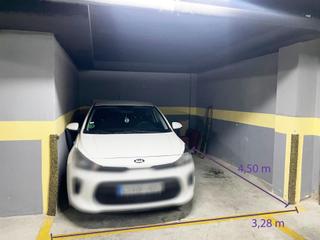 Parking coche en Centro