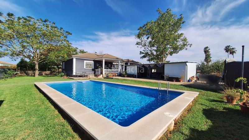 Foto 5a5f4414-6b90-42d2-8978-6082578c11a8. Casa con parcheggio piscina in Villarrubia Córdoba