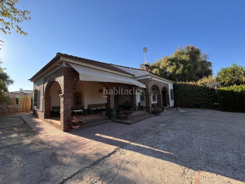 Foto 3751d2e3-8176-4e09-97f3-56b089adee77. Xalet amb calefacció aparcament piscina a Almodóvar del Río