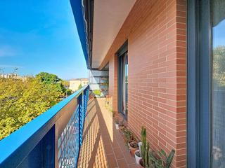 Etagenwohnung  Calle del libertador agustín itúrbide. Piso con garaje, vpo, más otro garaje,  de renta libre,  incluid