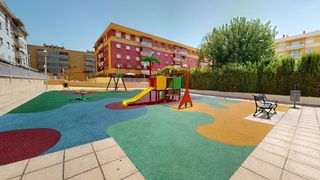 Flat in Arroyo del Moro - Noreña. Piso en zona arroyo del moro, vpo, terraza, piscina, amplia plaz