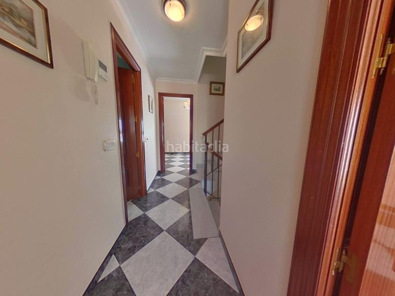 Foto a94e8fdf-0c75-42b4-8335-151f6d4b7e5e. Casa amb calefacció aparcament a Montilla
