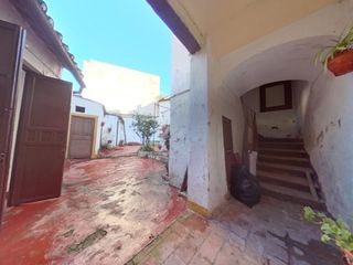Casa  Calle de mucho trigo. Casa en la ribera !!
