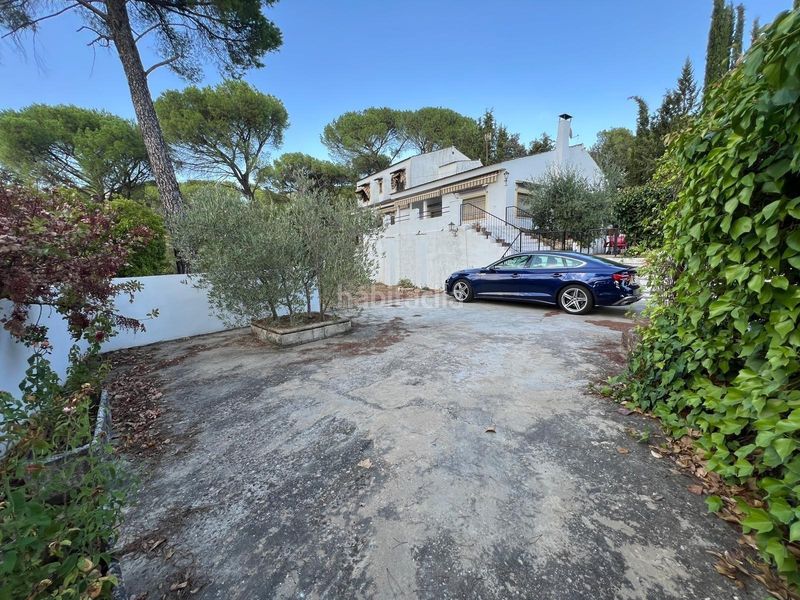 Foto 9dc2bcd7-362a-40ff-9e39-6fb0a1eae443. Chalet  con piscina en trasierras!! en Santa Maria de Trassierra Córdoba