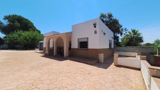 Chalet in Paraíso Arenal - La Colina. Parcela hipotecable en doña manuela!!!