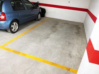 Aparcament cotxe a Ciudad Jardín - Zoco