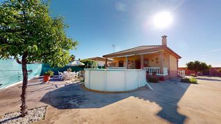 Masia a Sta. Marina - San Andrés - San Pablo - San Lorenzo. Parcela en proindiviso con vivienda en avda. del aeropuerto !!