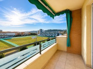 Flat in Calle de maría malibrán 1. Piso con piscina, garaje y trastero en maria malibran !!
