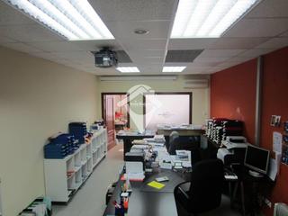 Local commercial à Centre. Oportunidad