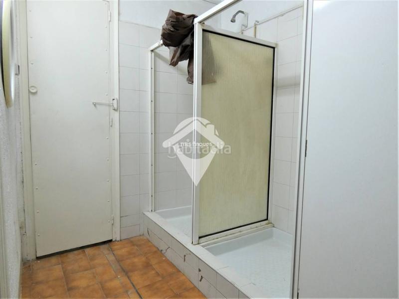 Foto 144029ae-d79c-40b0-b8e8-b0694bb216cf. Capannone industriale in Gràcia Sabadell