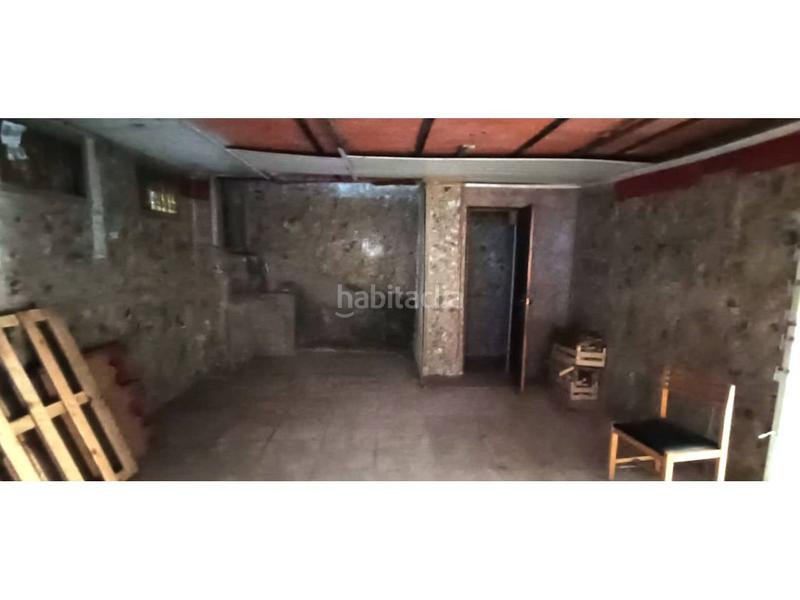 Foto 65f395a5-3e8d-41b4-b6b9-dc08817a92bc. Local comercial amplio local a pie de calle!! en Can Deu Sabadell