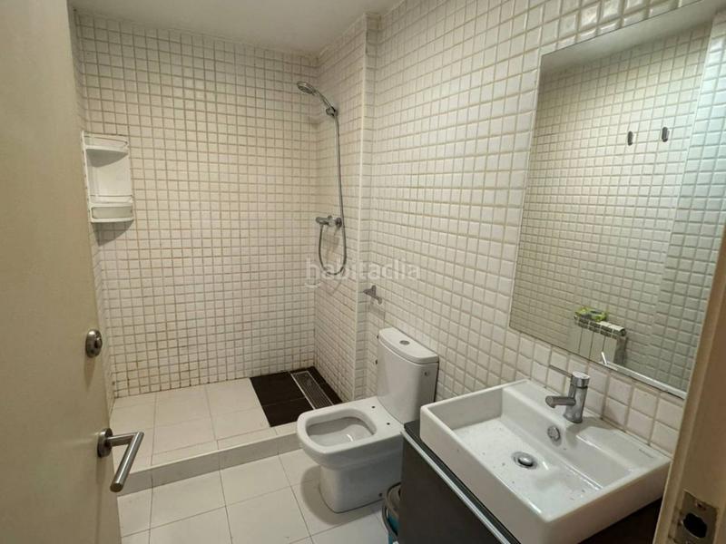 Foto 3d36a1f5-9ca5-4e26-8138-5f6393eda3b1. Piso  en gracia , con parquing!!!!!! en Gràcia Sabadell