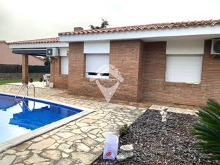 Xalet  Mina. Oportunidadchalet con piscina en sant quirze vallescan pallars