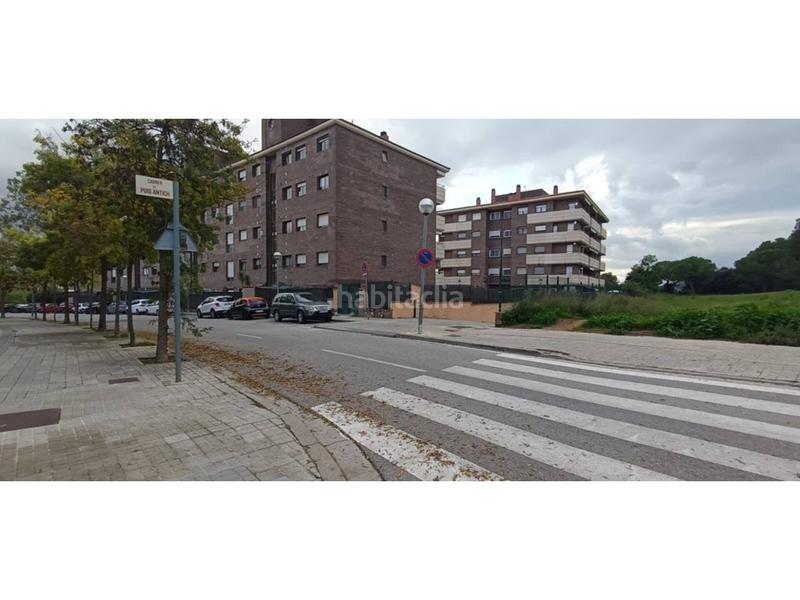 Foto fc16e72b-47a5-4f30-b78f-cd02fb950037. Posto auto in Castellarnau Sabadell