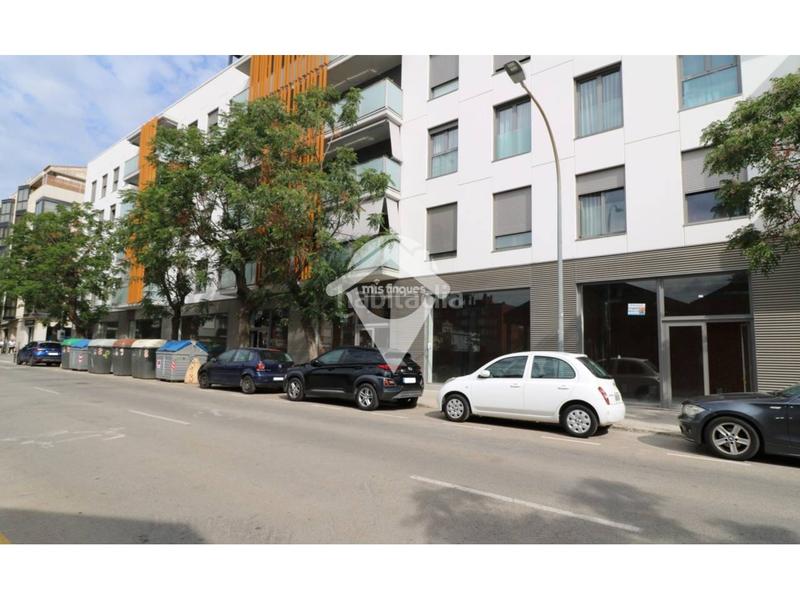 Foto bea0f3a1-27f1-41cc-bb8f-b955de7c5d34. Affitto locale commerciale in Eixample Sabadell