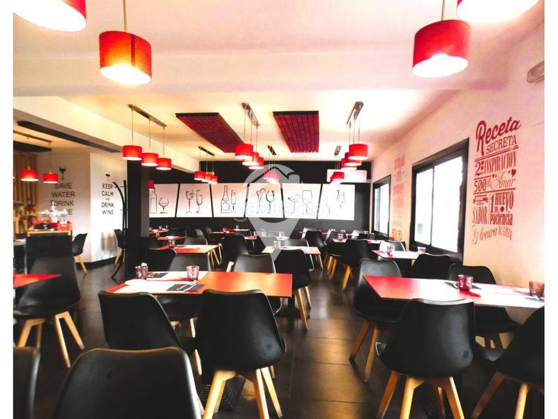 Foto 635b1782-a55e-4834-82b3-29c0b897c2f4. Local comercial fantastico bar restaurante en venta en Lliçà de Vall