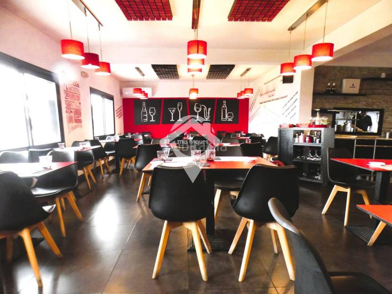 Foto 9ebdb3ad-3ce5-4007-9e84-9a59368acf20. Local comercial fantastico bar restaurante en venta en Lliçà de Vall